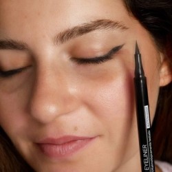 CAMALEON EYELINER NEGRO 1 UNIDAD